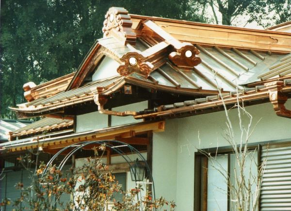 入母屋造り銅板工事例
